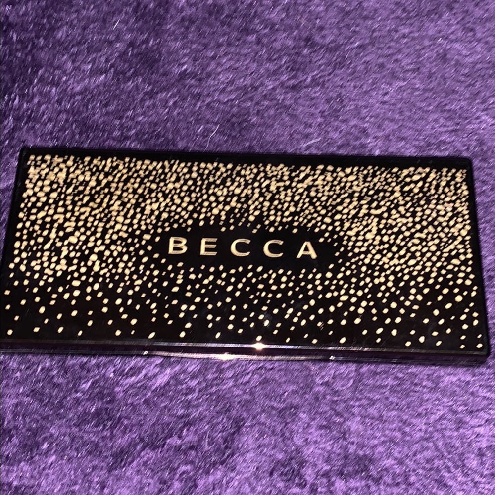 Becca Blushed with Light Blush Trio